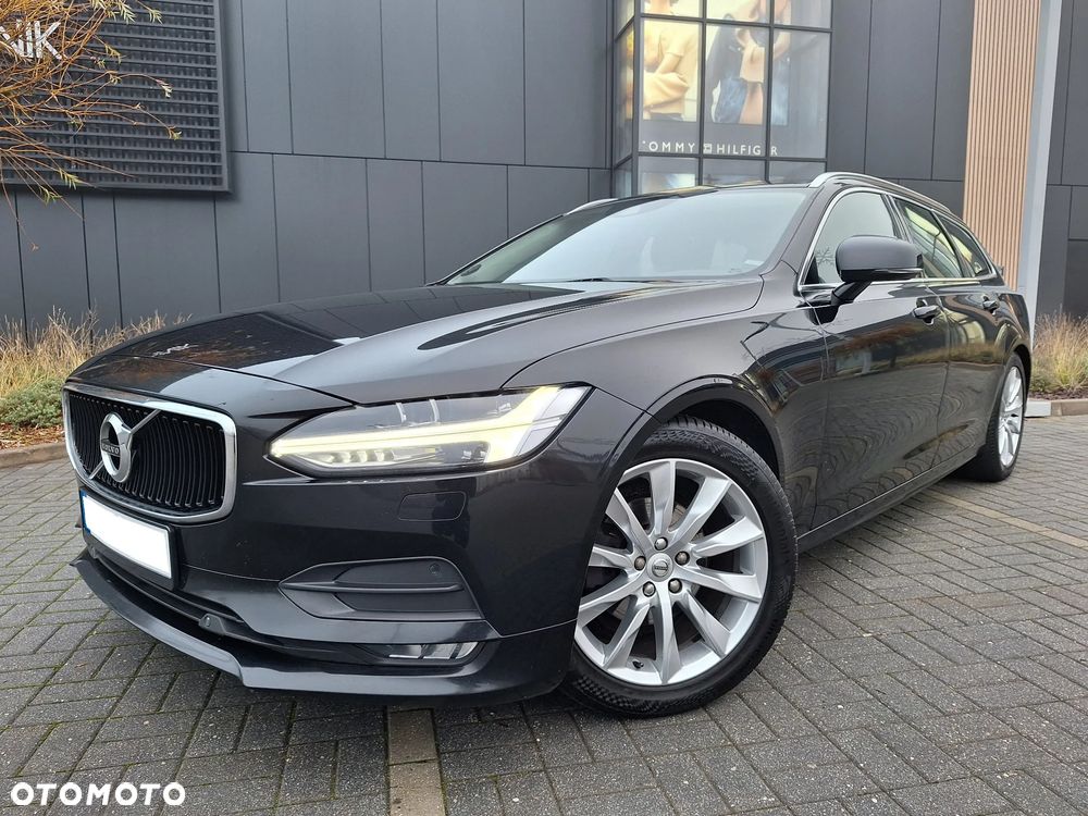 Volvo V90 D4 Momentum Pro - 1