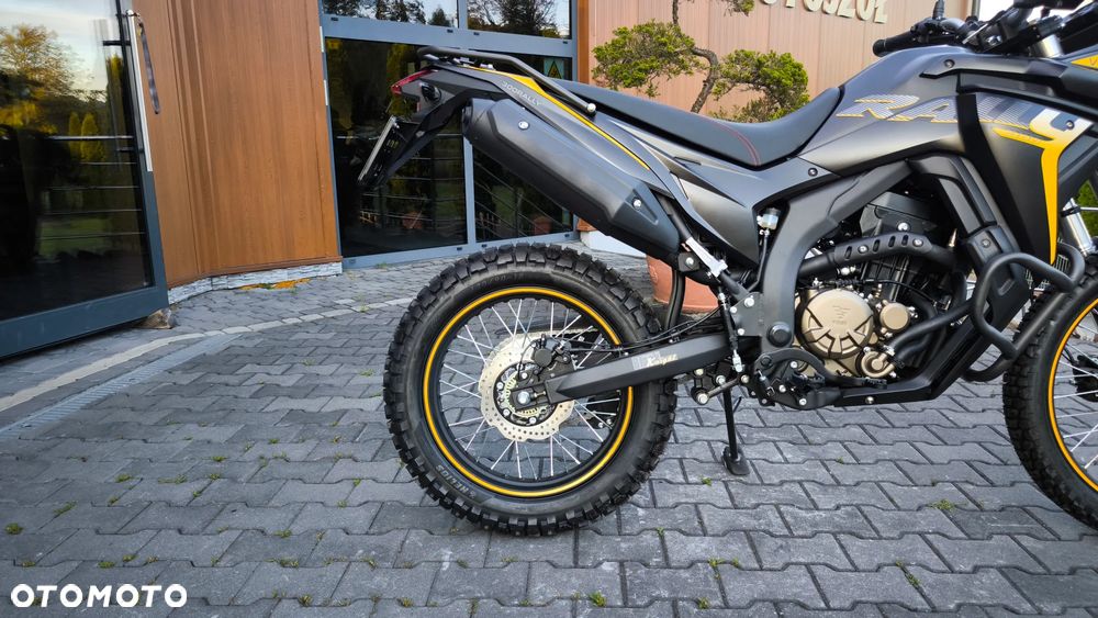 VOGE 300GY RALLY - 24
