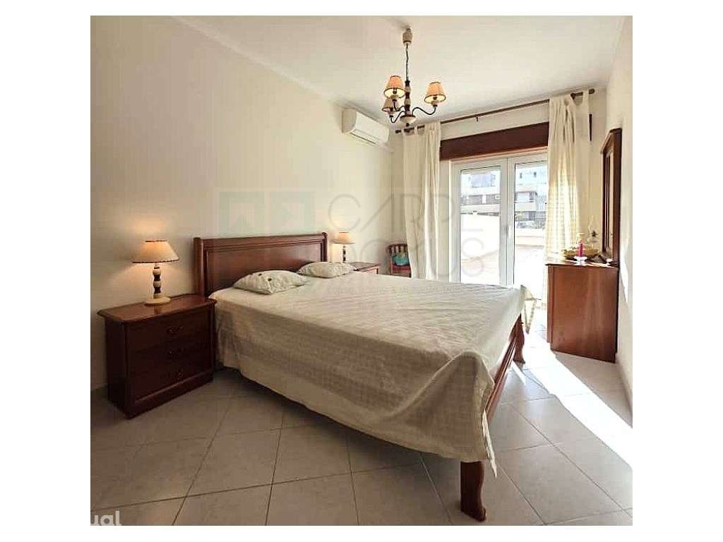 Apartamento T2 com terraço e garagem no centro de Monte Gordo, Alga... - Grande imagem: 5/12