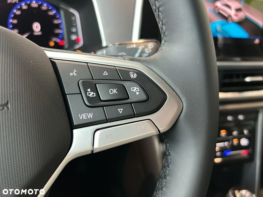 Volkswagen T-Roc - 14