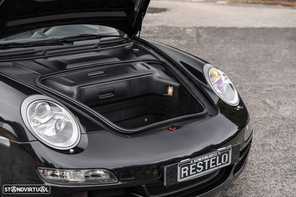 Porsche 911 Série F - 8