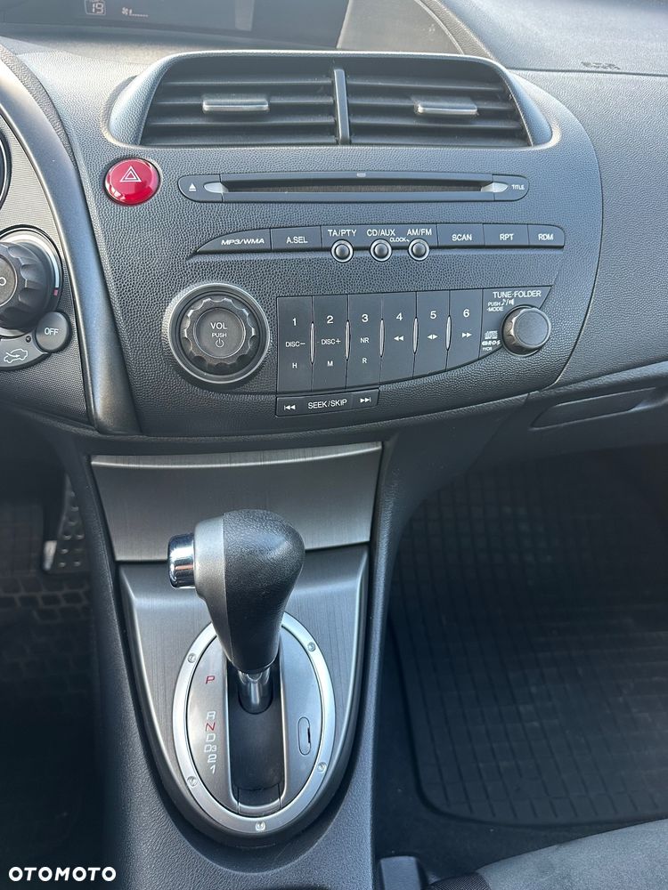 Honda Civic 1.8i-VTEC Automatik Executive - 38