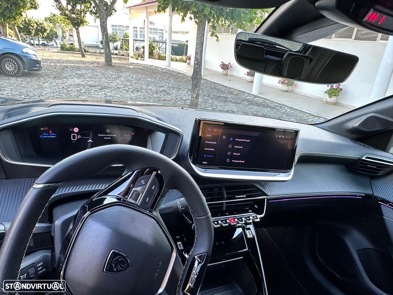 Peugeot e-208 51 kWh GT - 12