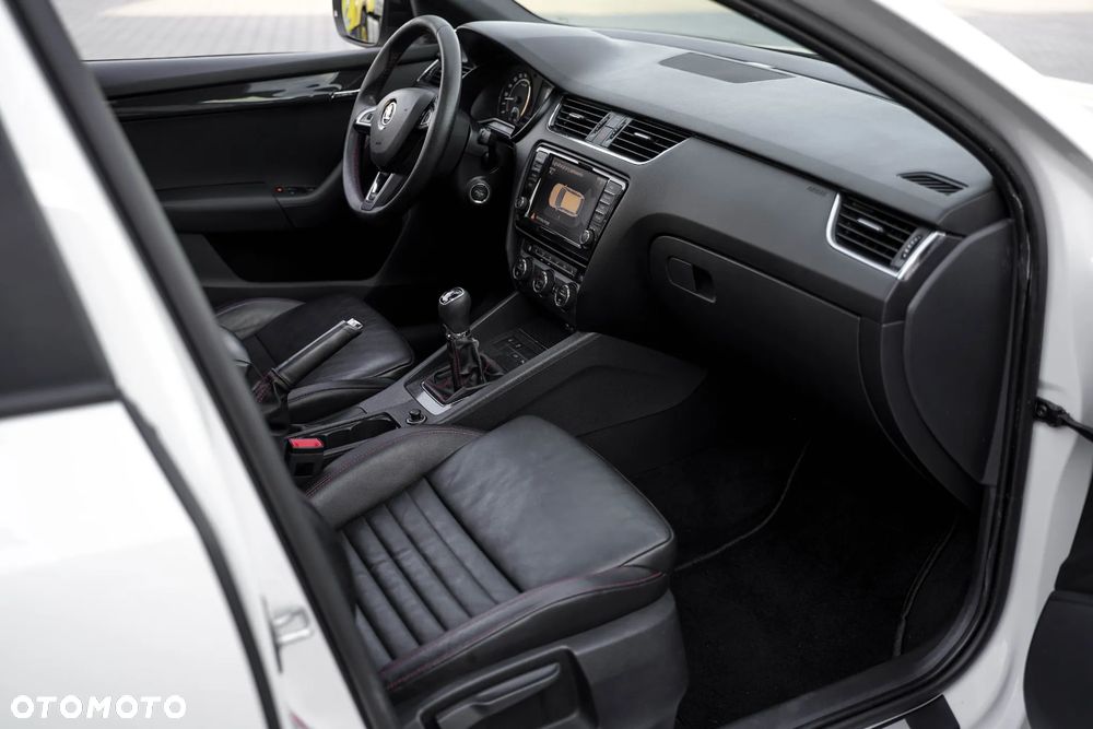 Skoda Octavia 2.0 TDI RS - 17