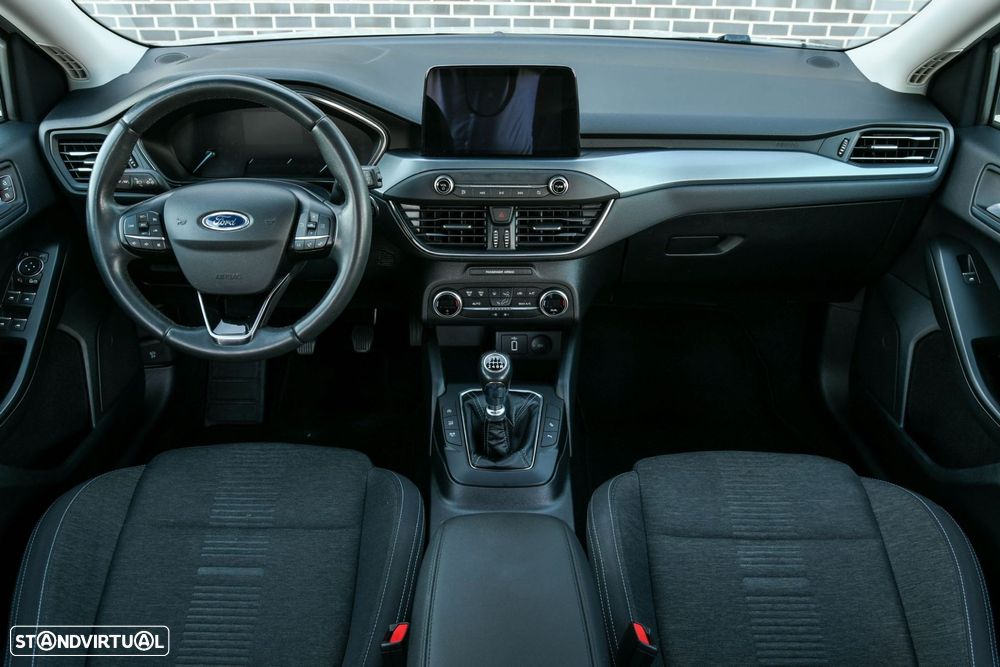 Ford Focus 1.0 EcoBoost Active X - 13