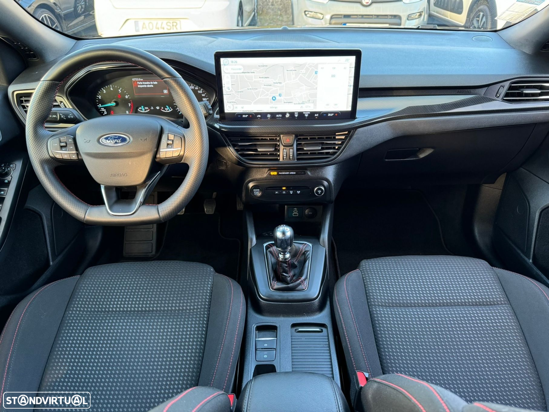 Ford Focus 1.0 EcoBoost MHEV ST-Line - 9