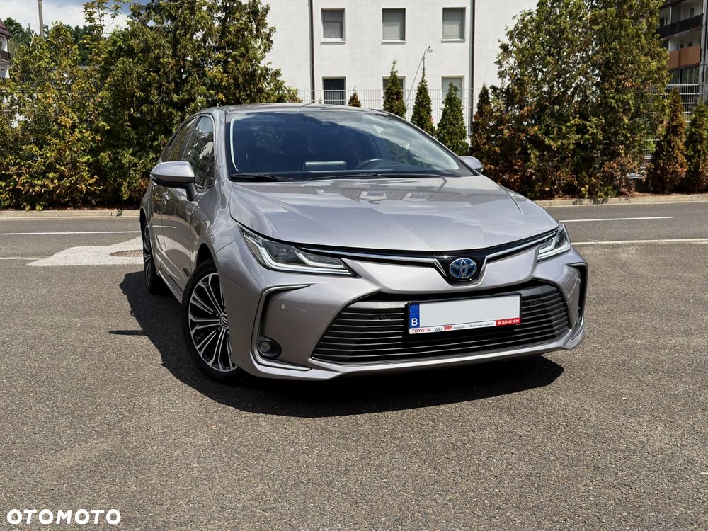 Toyota Corolla 1.8 Hybrid Team Deutschland - 5