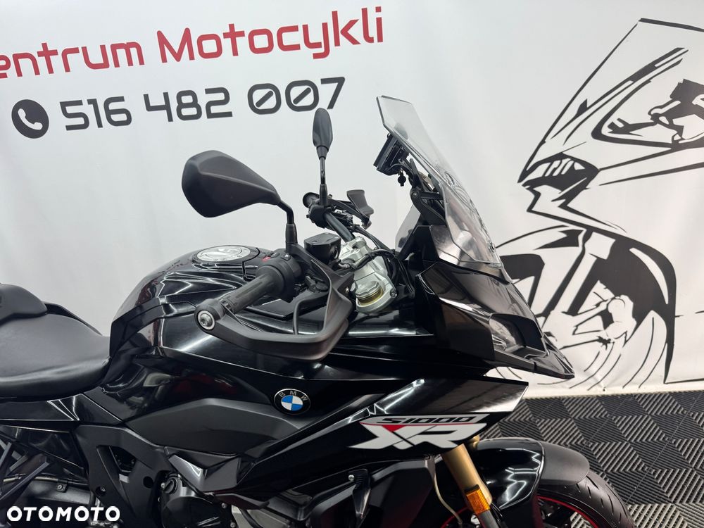 BMW XR - 32