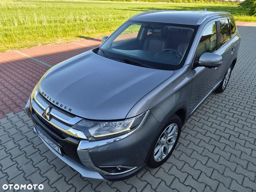 Mitsubishi Outlander - 10