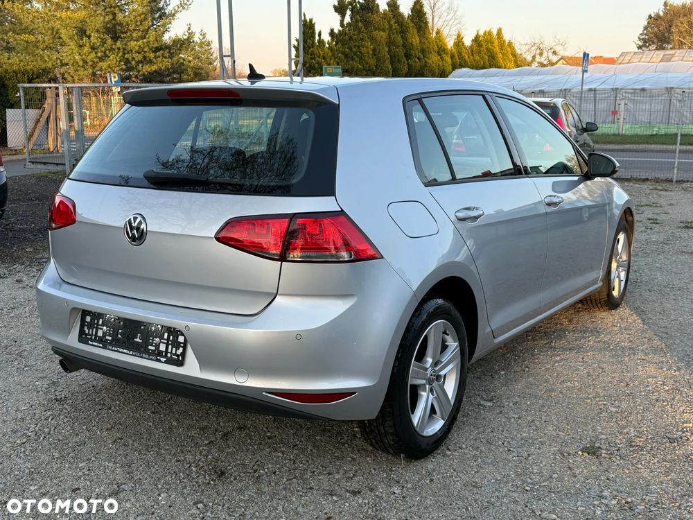 Volkswagen Golf 1.6 TDI BlueMotion Comfortline - 3