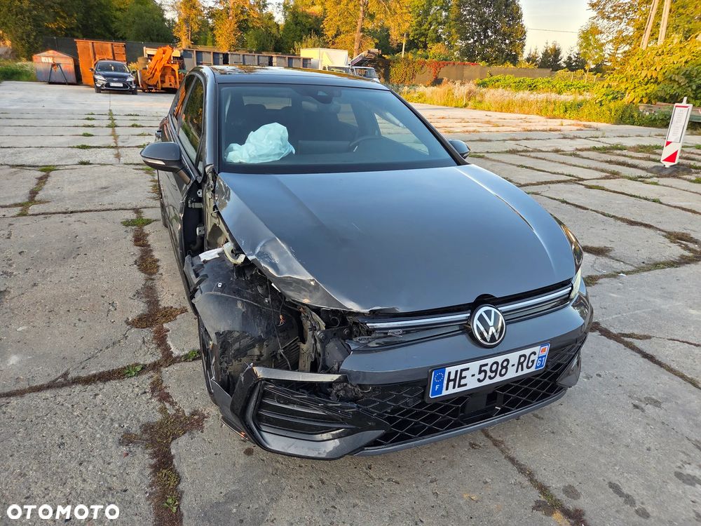 Volkswagen Golf 2.0 TDI SCR DSG R-Line - 16