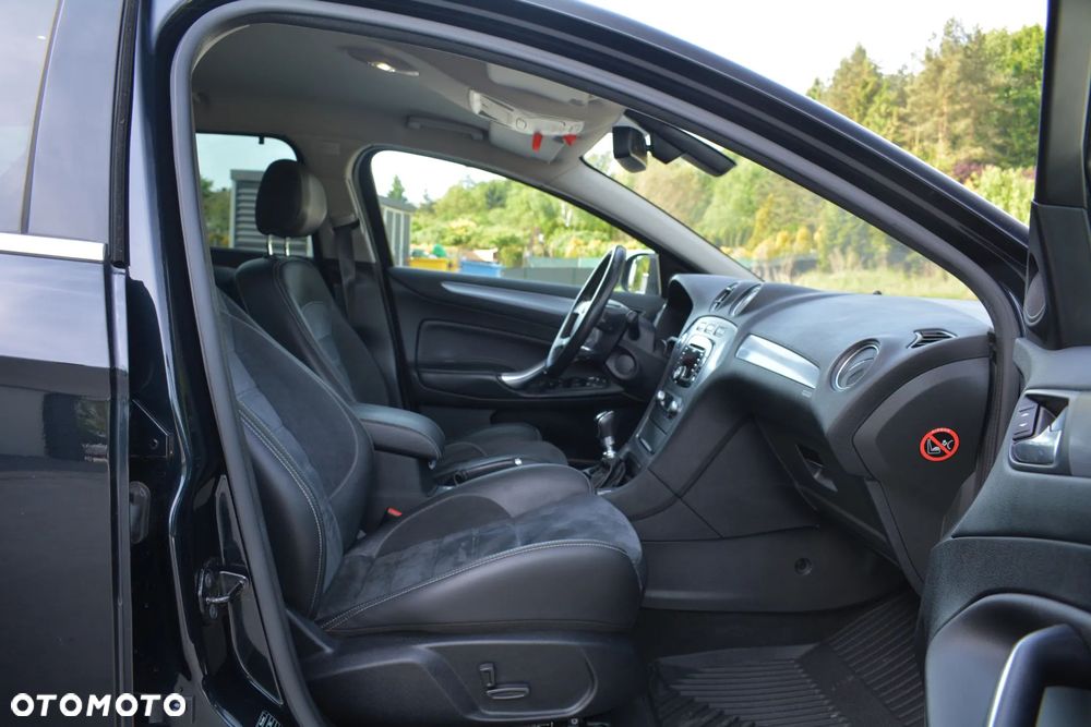Ford Mondeo 2.0 TDCI Titanium X - 18