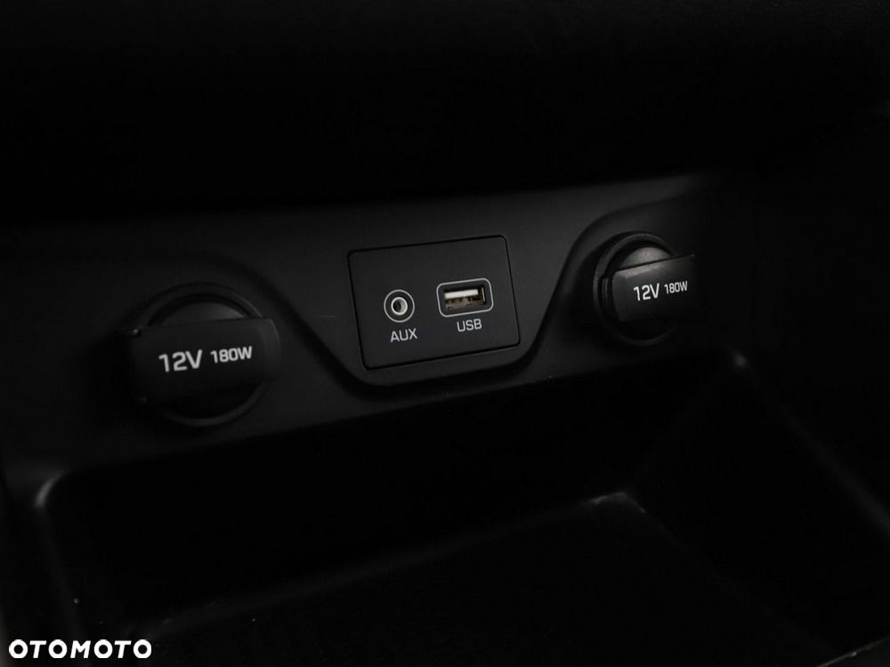 Hyundai Tucson 2.0 CRDI BlueDrive Style 2WD - 28