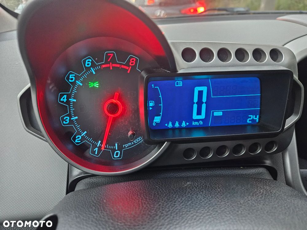 Chevrolet Aveo - 24