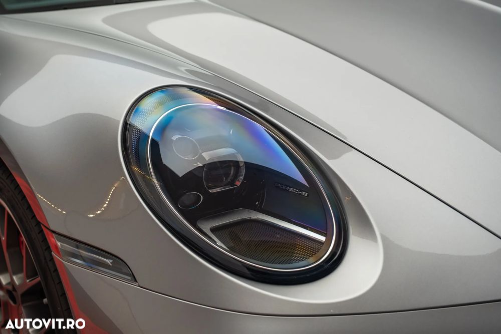 Porsche 911 Carrera 4S - 3