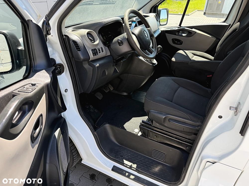 Renault Trafic - 12