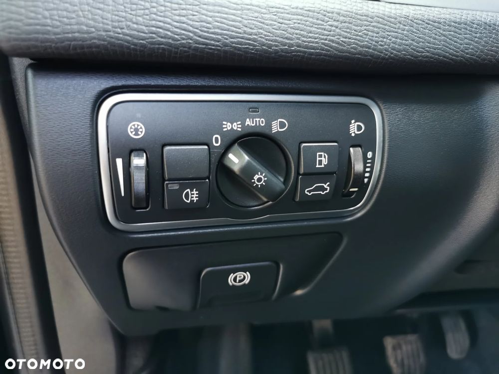 Volvo XC 60 D3 Momentum - 21