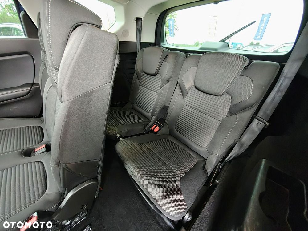Renault Grand Scenic - 29