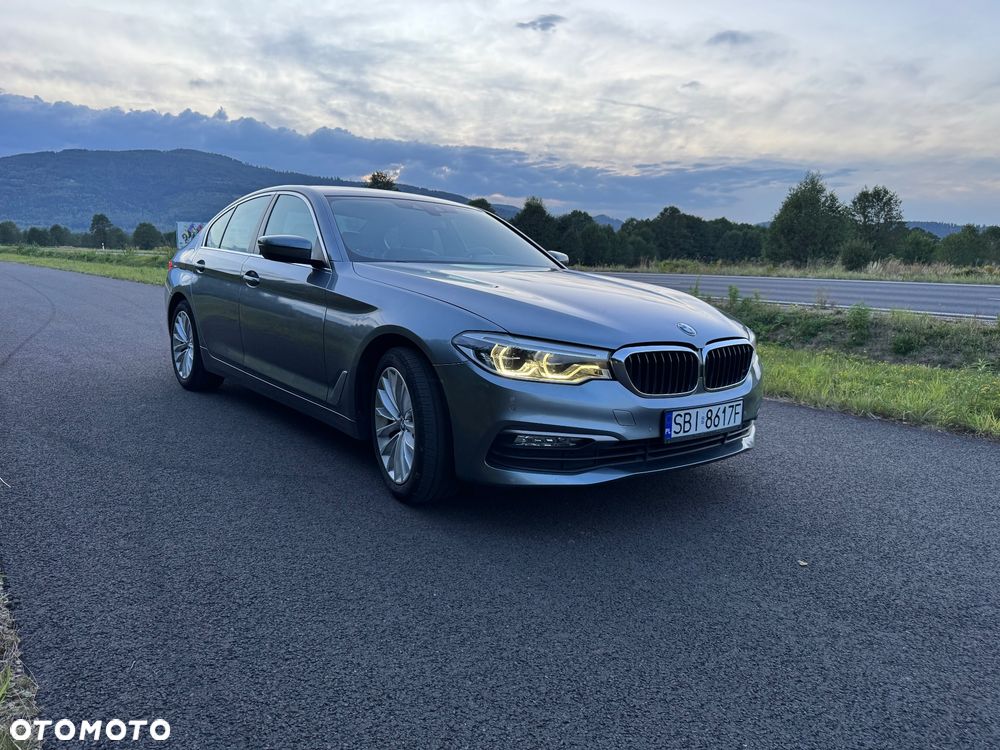 BMW Seria 5 520i - 4