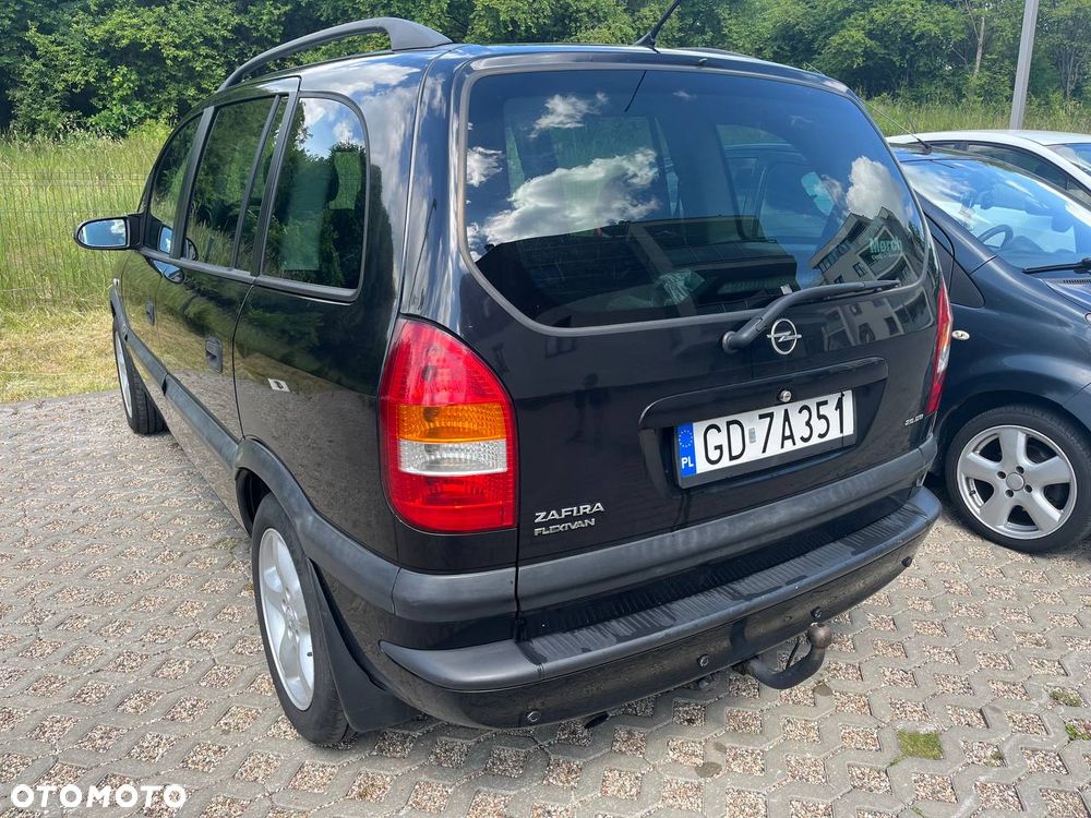 Opel Zafira 2.0 DTI Comfort - 5