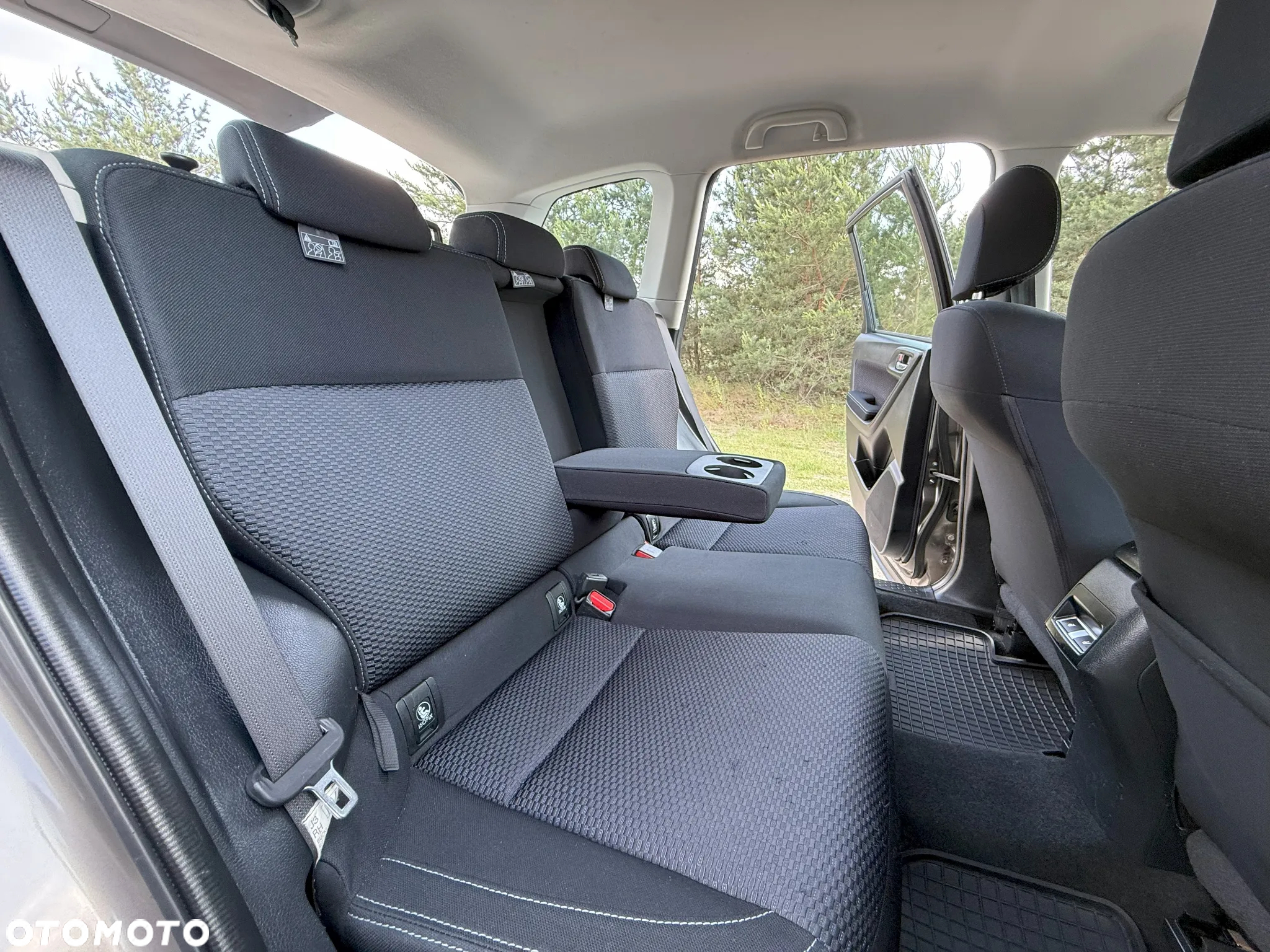 Subaru Forester 2.0i Comfort Lineartronic - 19