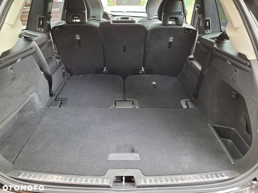Volvo XC 90 T8 AWD Ultra Bright - 27