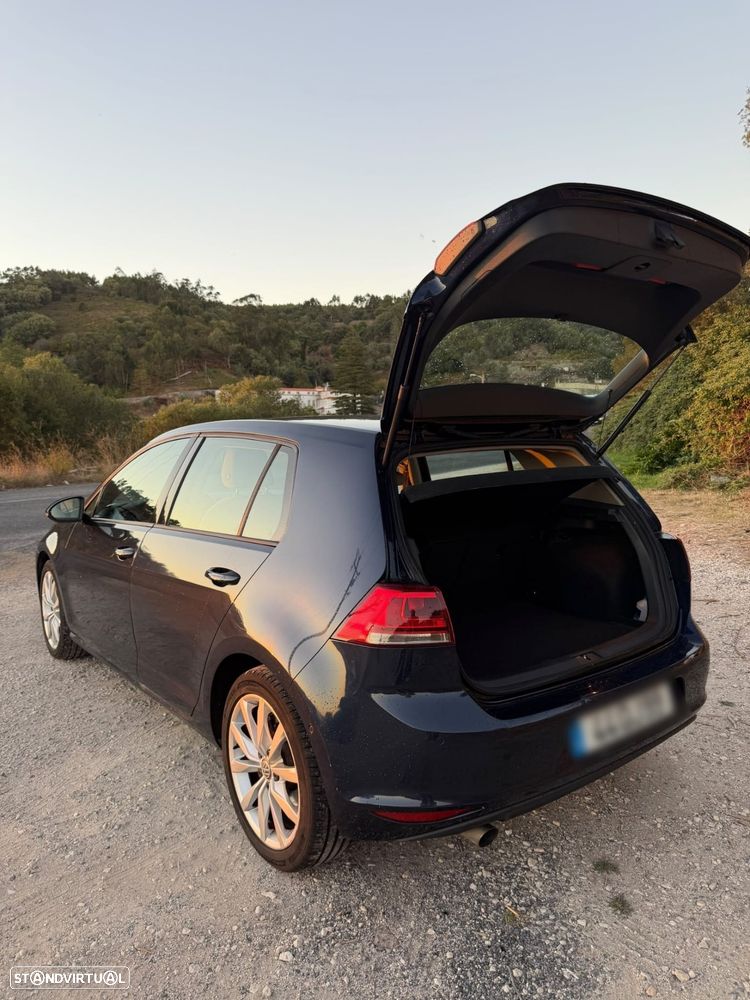 VW Golf 1.6 TDi Highline DSG - 4