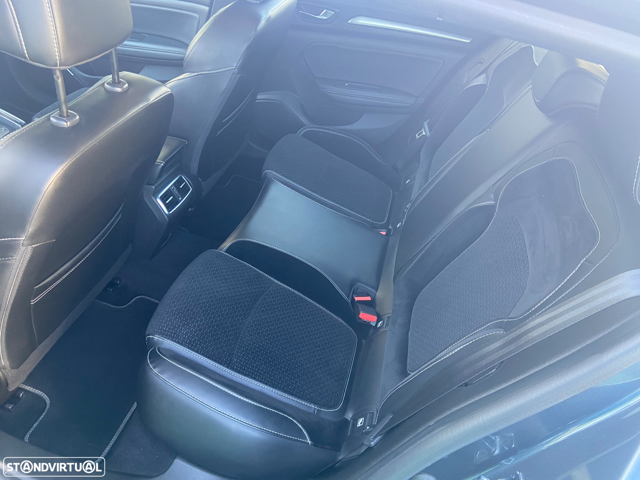 Renault Mégane Sport Tourer 1.5 dCi Limited - 17