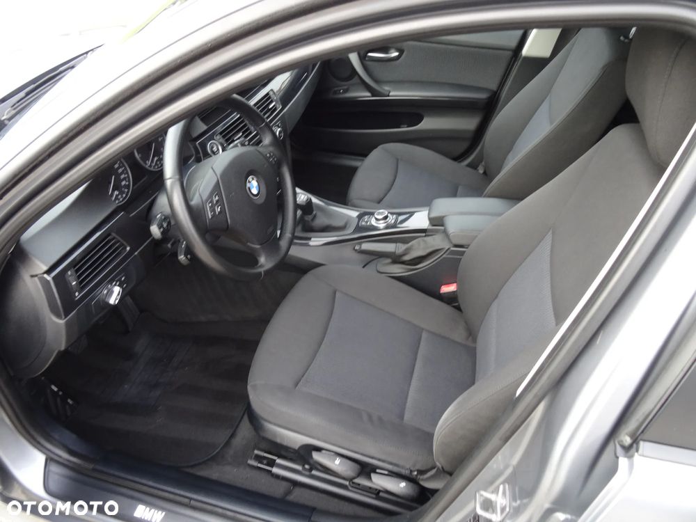 BMW Seria 3 - 10
