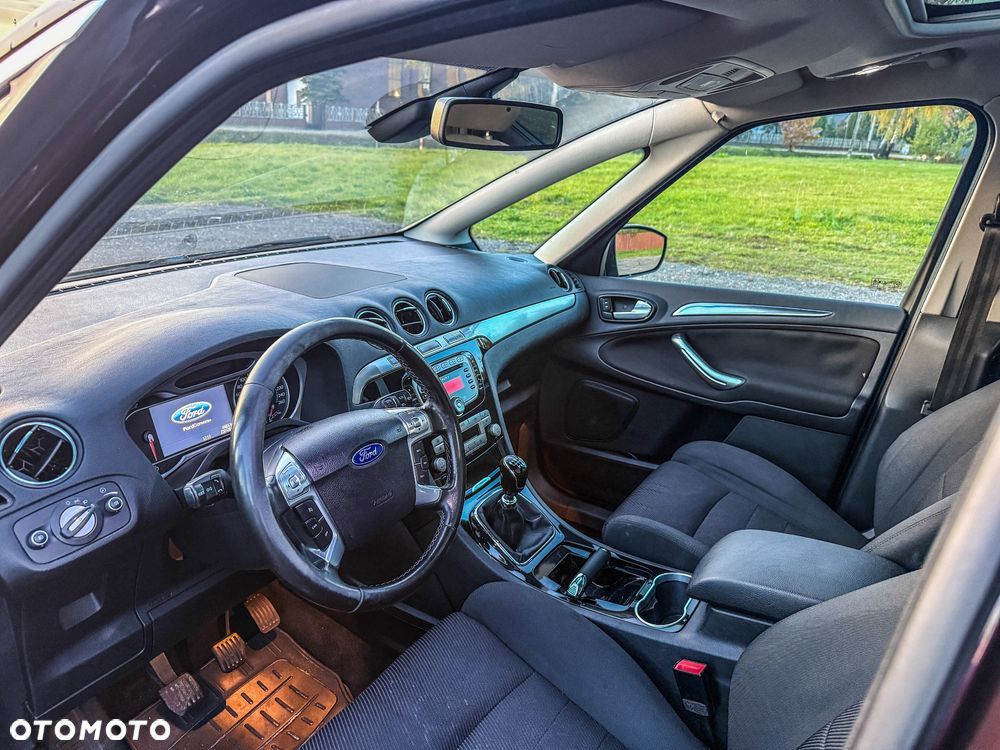 Ford S-Max - 10