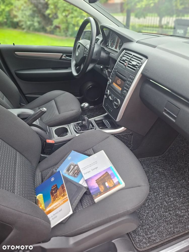 Mercedes-Benz Klasa B 180 BlueEFFICIENCY - 16
