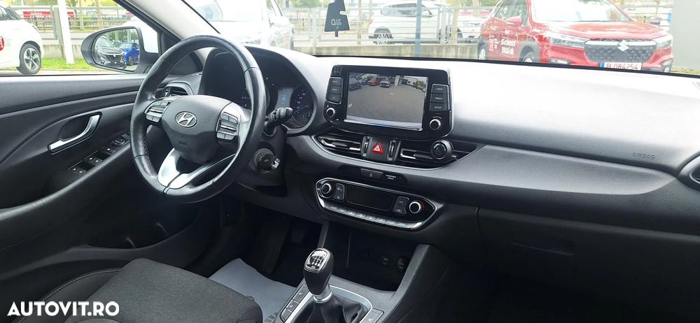 Hyundai i30 1.5 110CP 5DR M/T Highway - 9