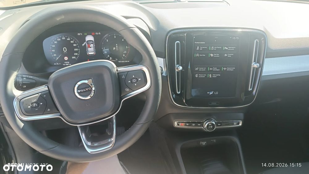 Volvo XC 40 D3 AWD Momentum Pro - 10