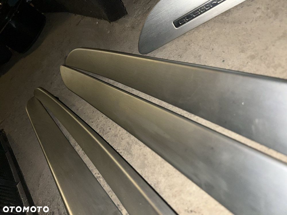 Dekory szczotkowane aluminium quattro komplet Audi A6 C6 - 3