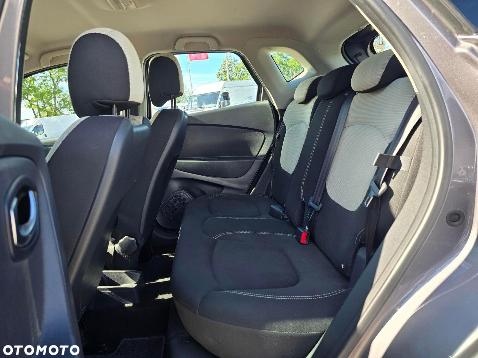 Renault Captur - 17