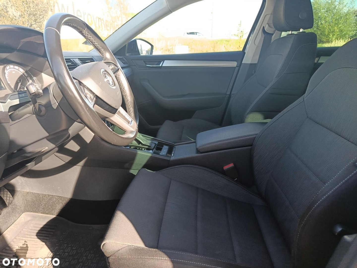 Skoda Superb 2.0 TDI Ambition DSG - 14