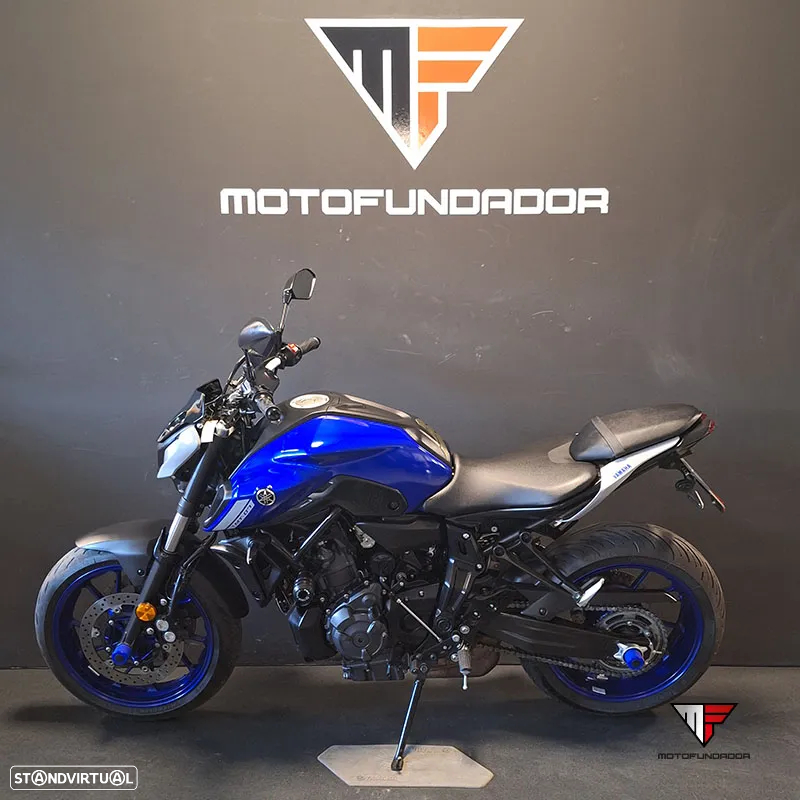 Yamaha MT-07 - 2
