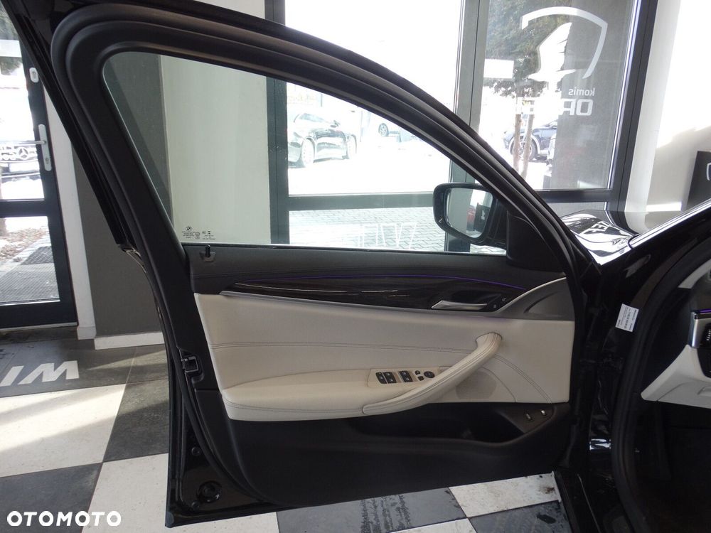 BMW Seria 5 - 10