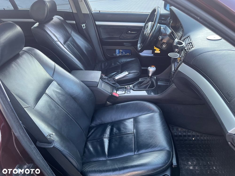BMW Seria 5 - 21