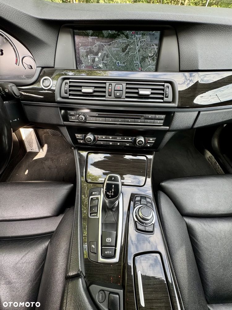 BMW Seria 5 535i - 22