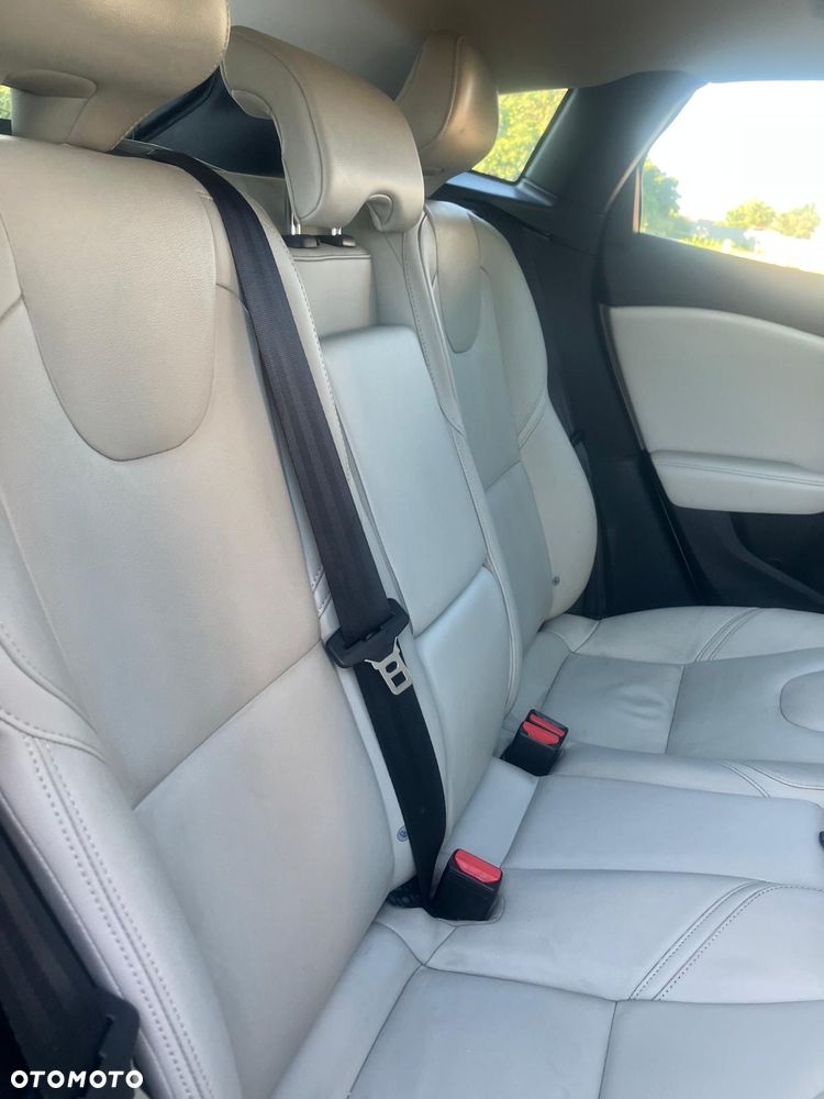 Volvo V40 D4 Drive-E Momentum - 14