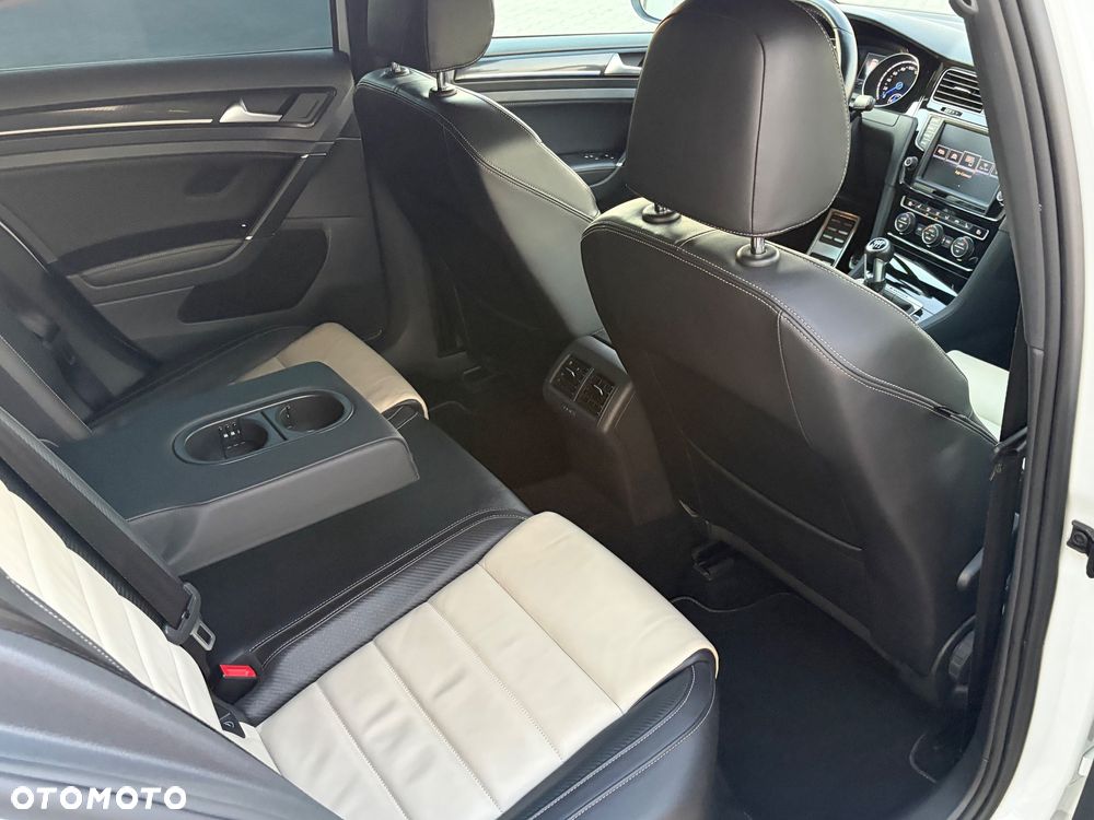 Volkswagen Golf 2.0 TSI BMT 4Mot R - 28