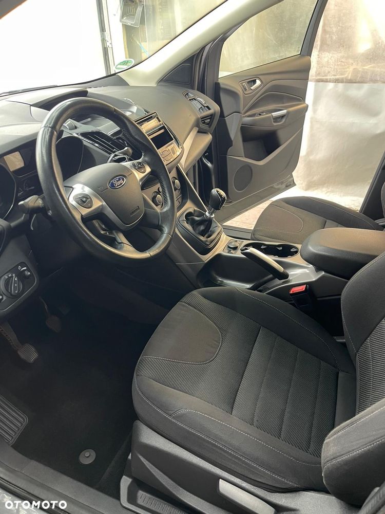 Ford Fiesta 1.0 EcoBoost STart-Stop Trend - 25