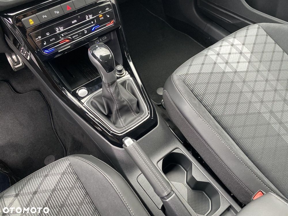 Volkswagen T-Cross - 15