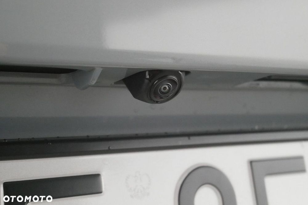 Toyota Corolla Cross 2.0 Hybrid Style - 17