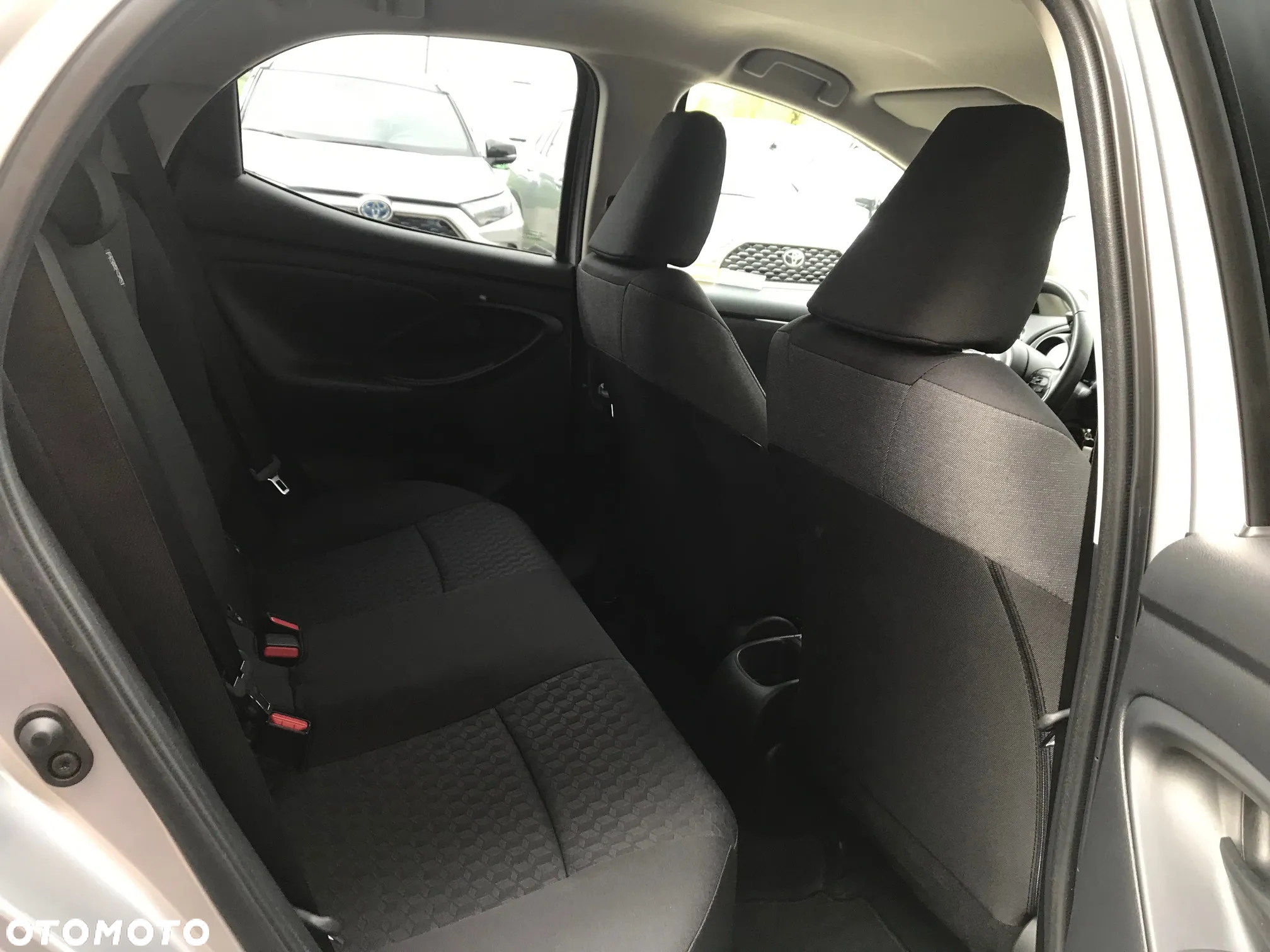 Toyota Yaris 1.5 Comfort CVT - 18