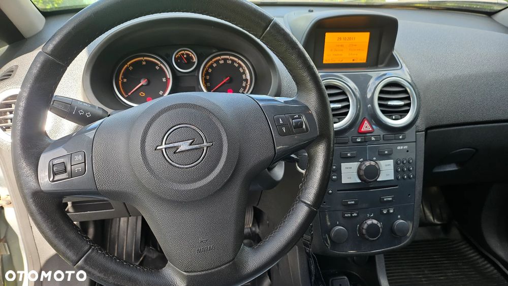 Opel Corsa 1.7 CDTI Cosmo - 7