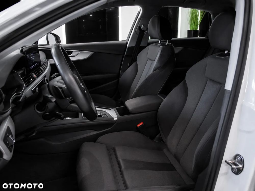 Audi A4 Limousine 35 TFSI mHEV S Line S tronic - 7