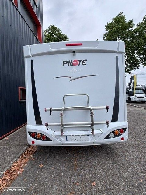 Pilote Essential P740  Cama central - 7