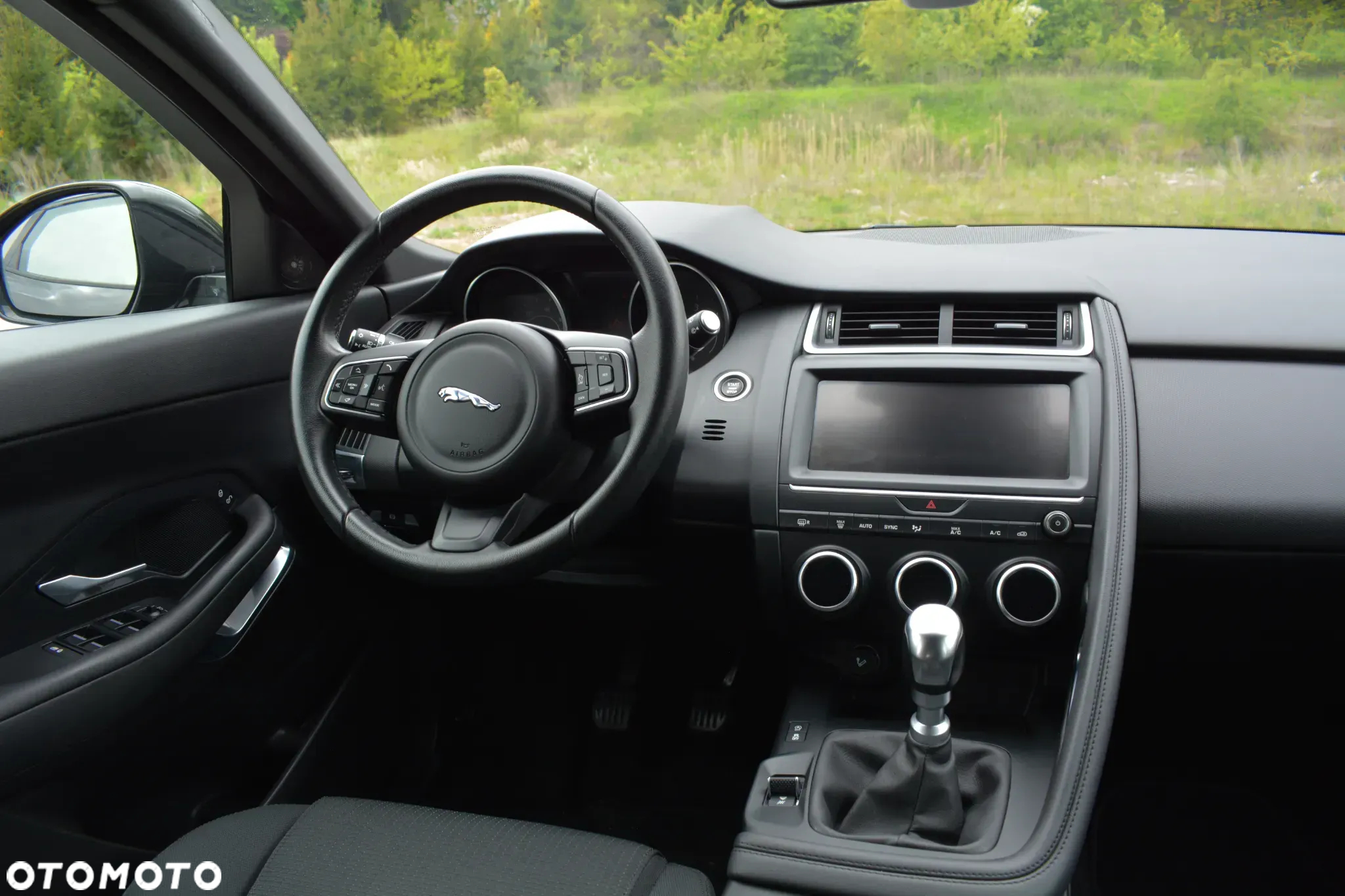 Jaguar E-Pace - 6